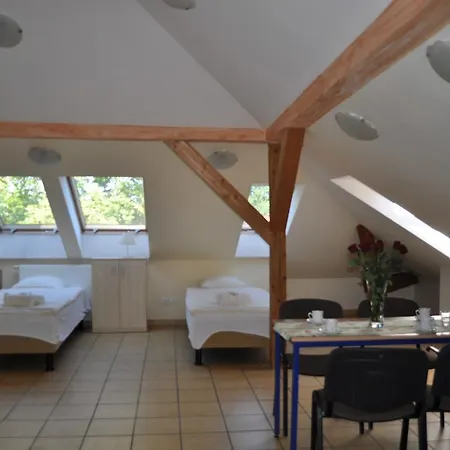 Pod Starymi Lipami Habitación en casa particular *