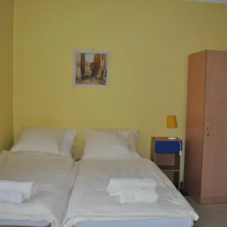 Habitación en casa particular Pod Starymi Lipami *